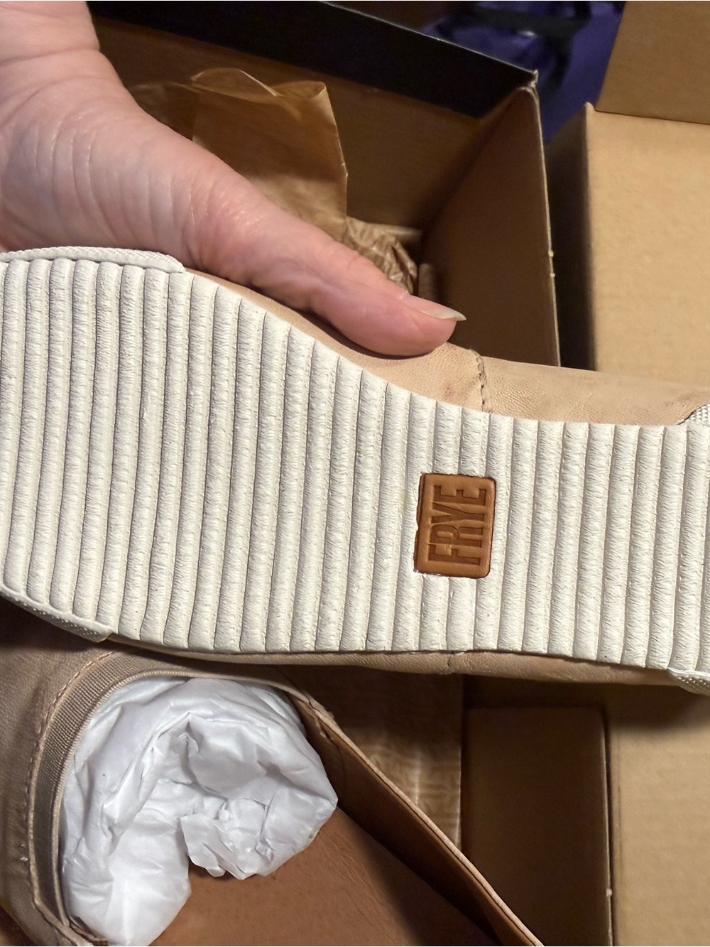 Frye Women's Slip-On Tan leather Mules - Picture 2 of 6